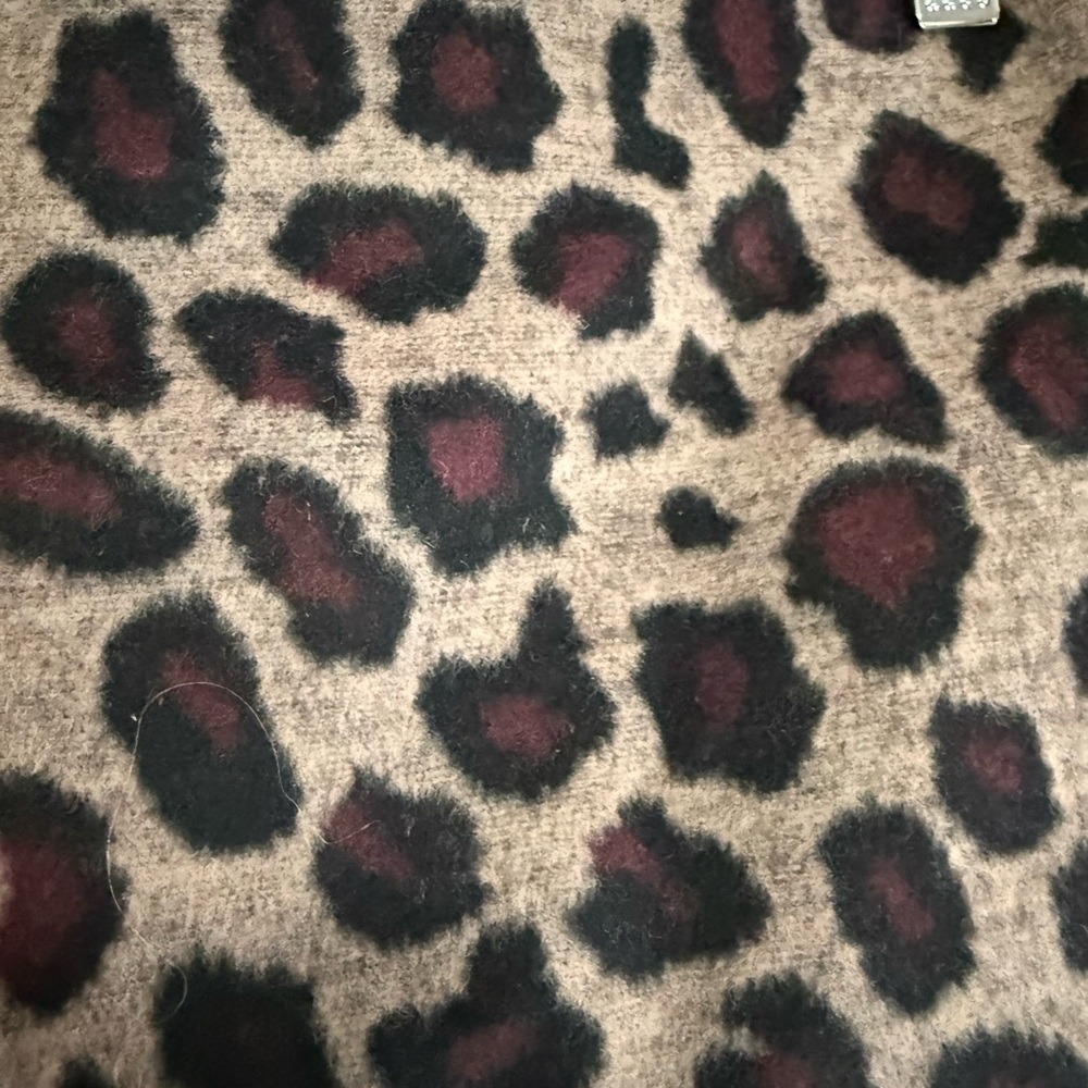 Ann Taylor Leopard Print Tan and Black Skirt wool blend in size 6 - Picture 2 of 10
